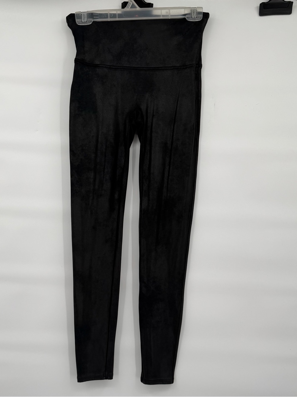 Spanx shiny faux leather mid rise leggings